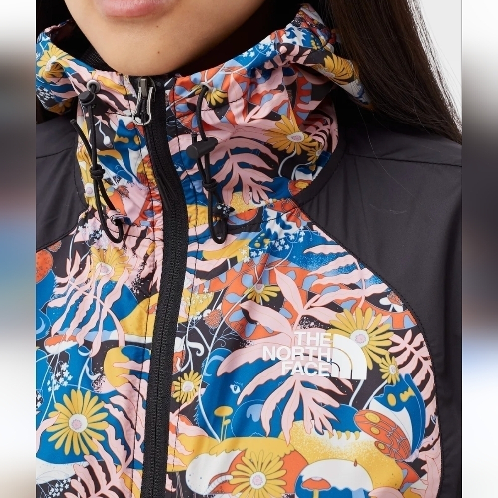 The North Face Woman's  Top & Pants  Windbreaker Set Size M. - Picture 3 of 13